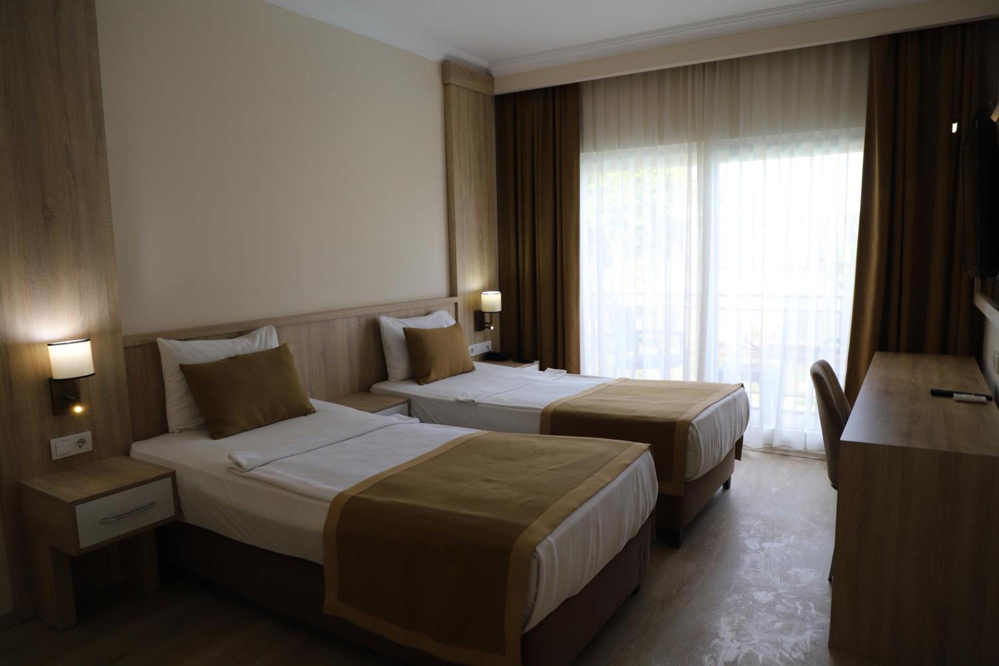 Lara Garden Hotel Antalya Ngoại thất bức ảnh